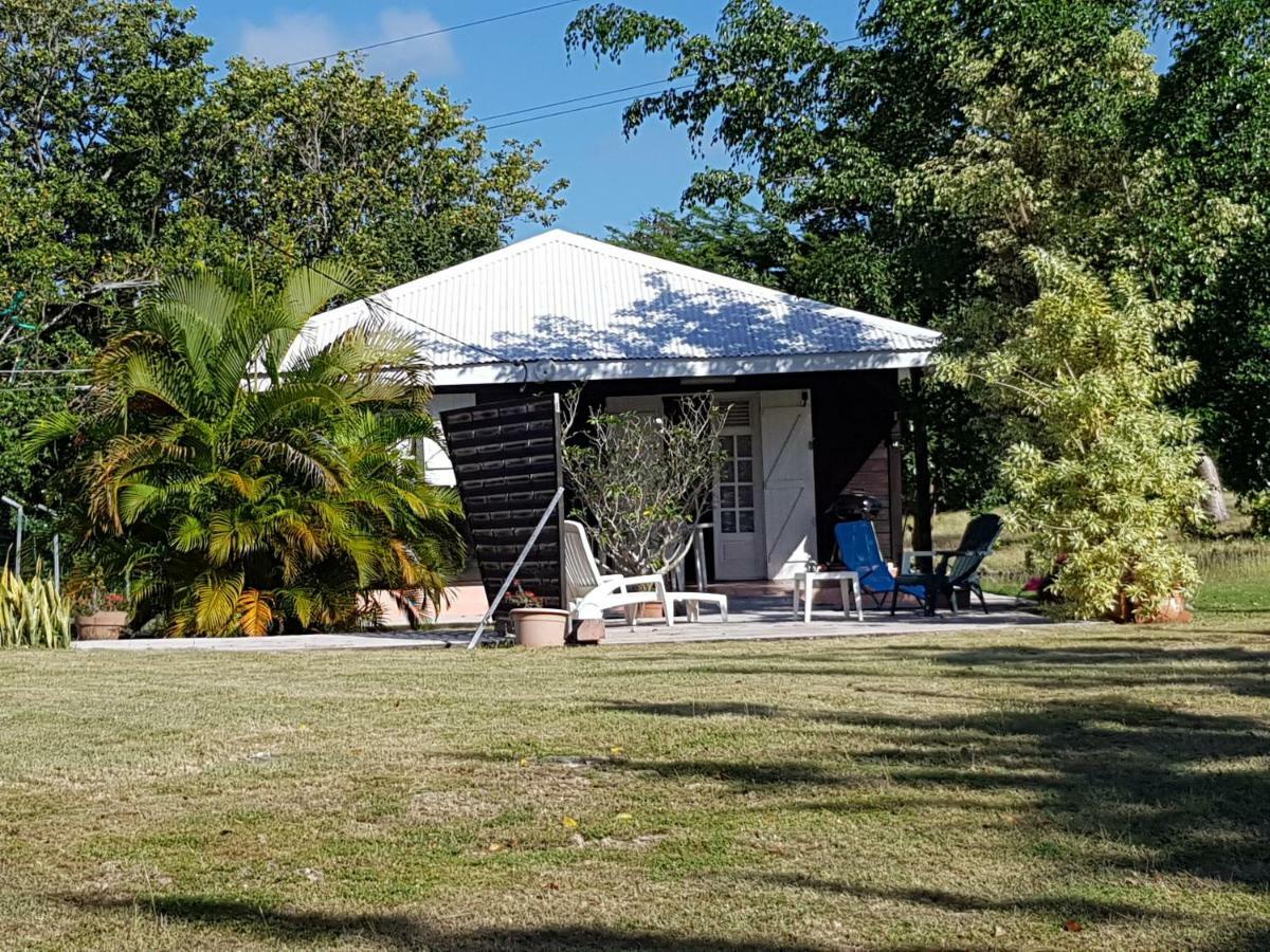 Bungalow Bassin Trouve Sainte-Anne  Exteriér fotografie